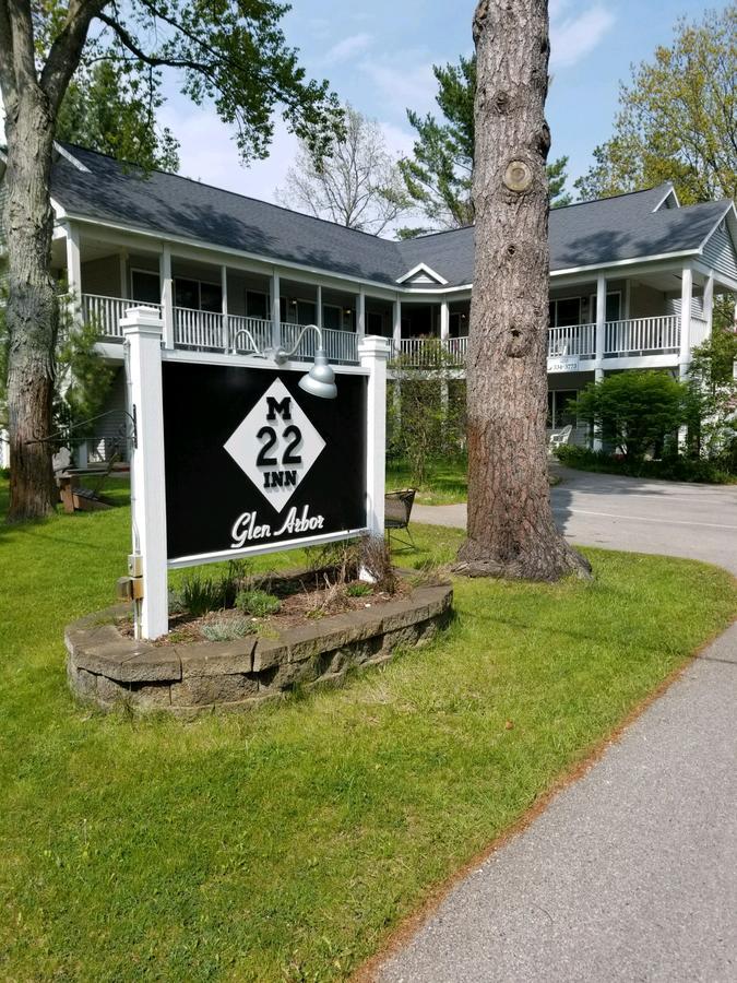 The M-22 Inn Glen Arbor Luaran gambar